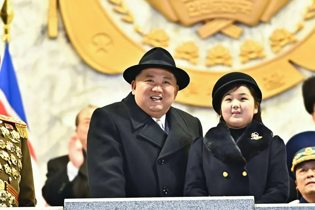 깜짝깜짝 김정은 딸내미 김주애 근황