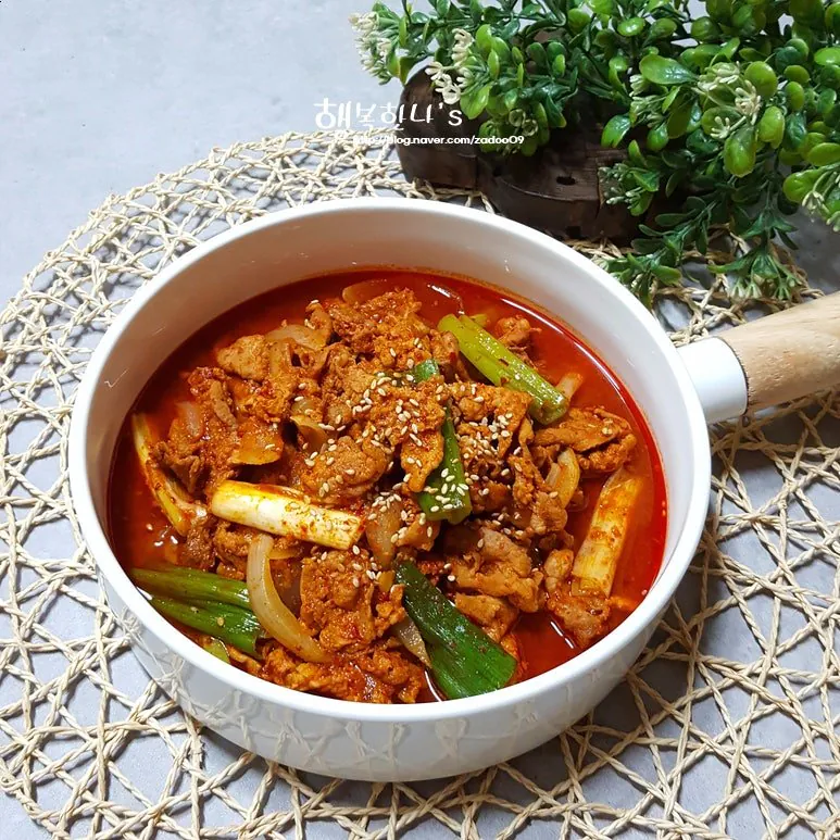 제육볶음은 크게 두 가지 스타일로 나뉜다..