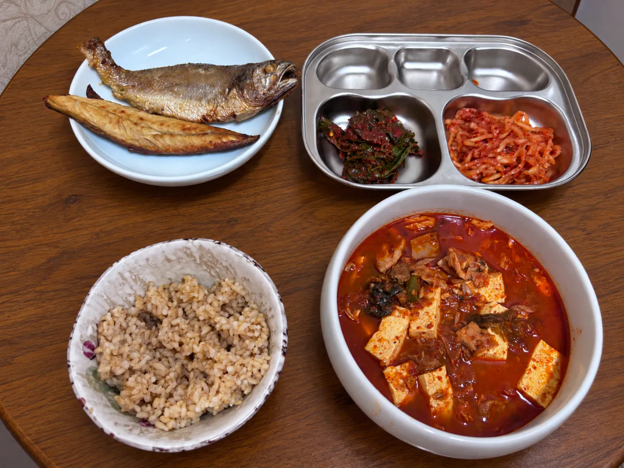 오늘 제대로 호사 좀 누려본다